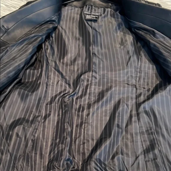 Pamela Dennis Black Leather Jacket Sleek Sophisticated Design - Picture 5 of 7